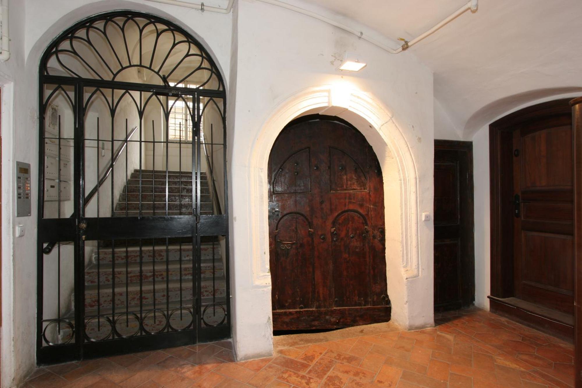 Thunovska Apartamento
